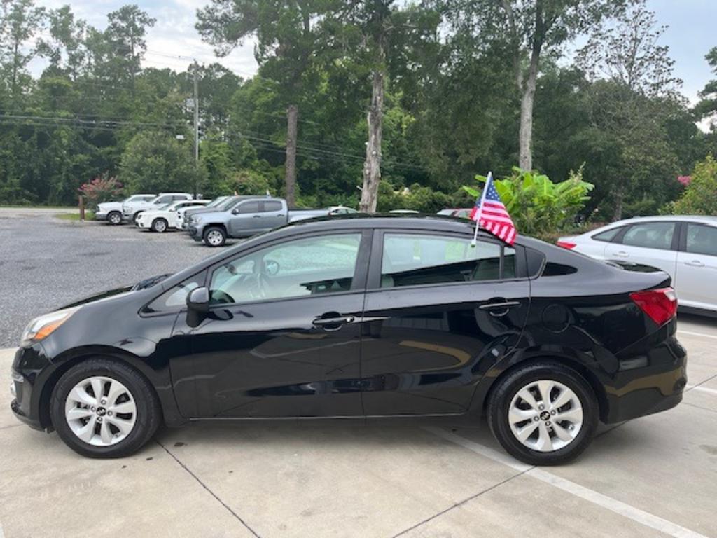 2017 Kia Rio - $9,995