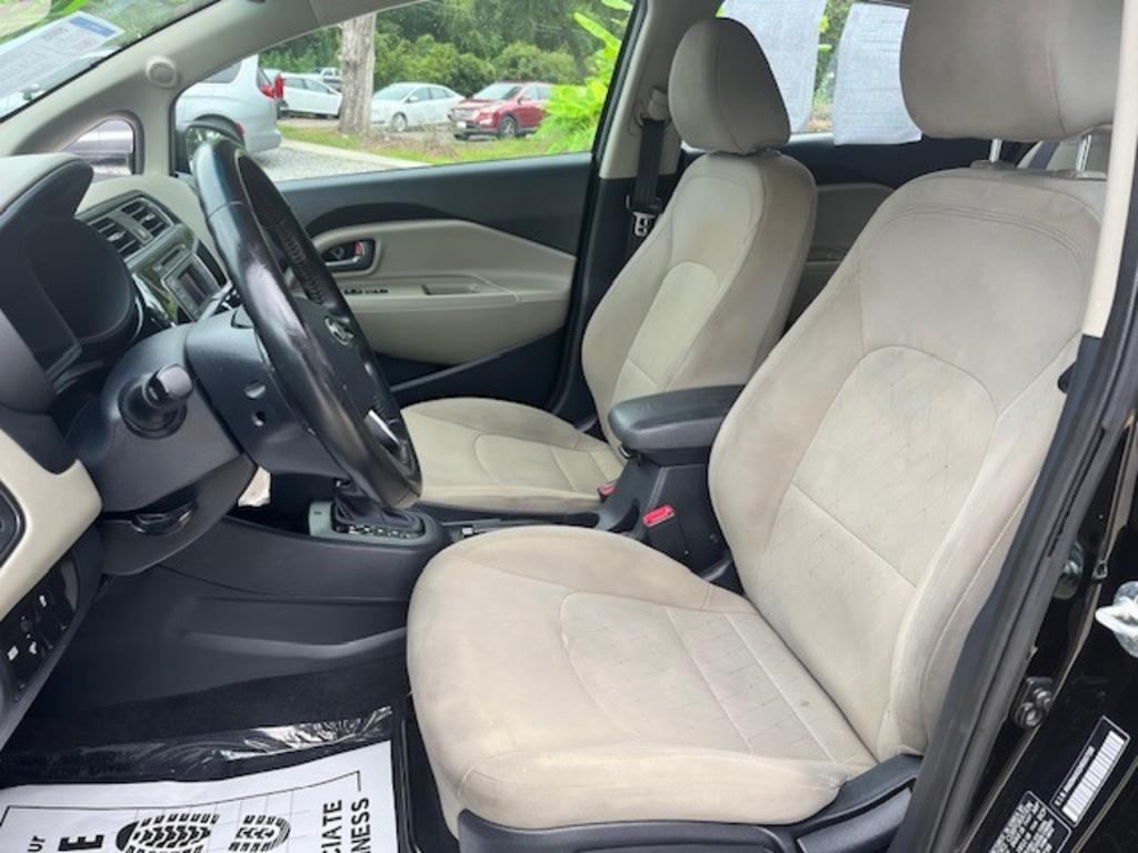 2017 Kia Rio - $9,995
