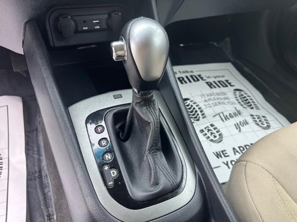 2017 Kia Rio - $9,995