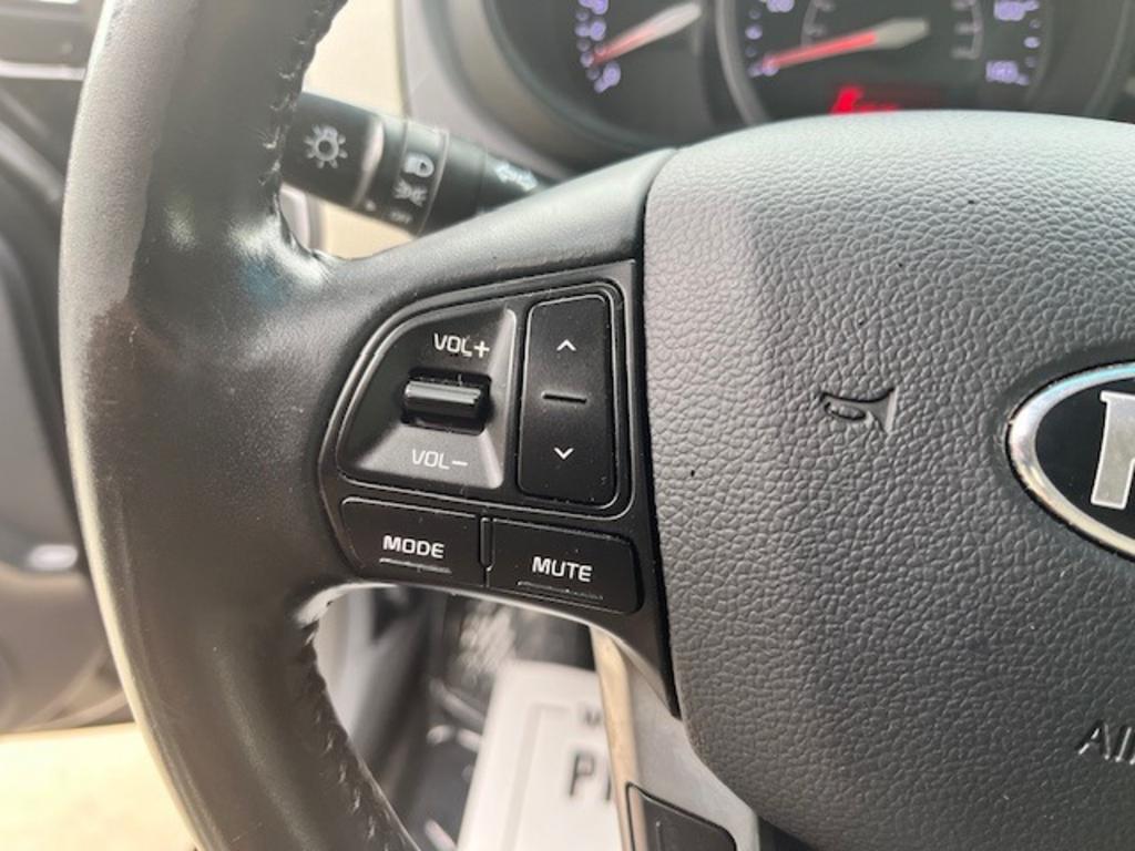 2017 Kia Rio - $9,995