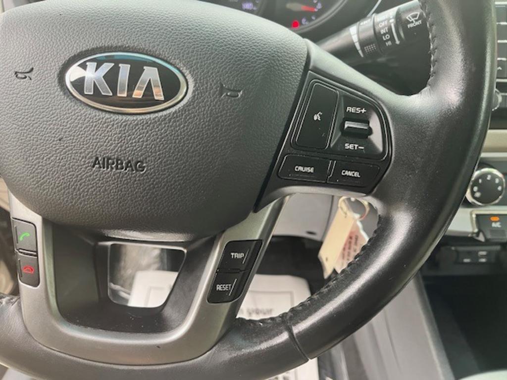 2017 Kia Rio - $9,995