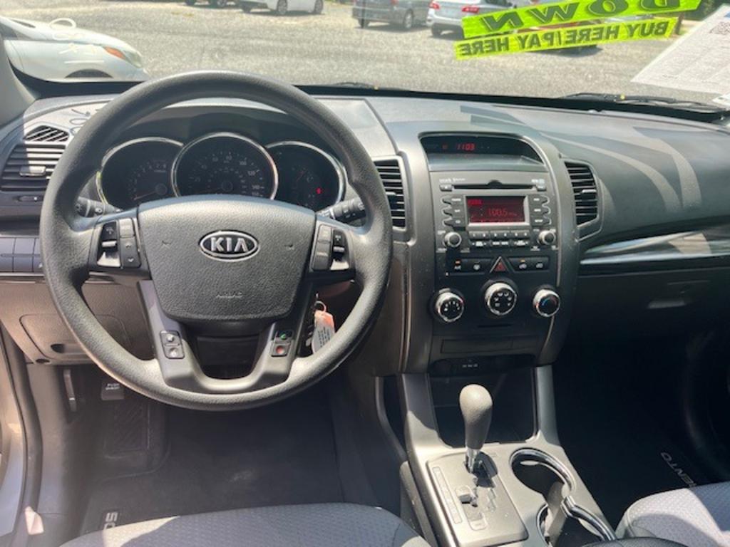 2013 Kia Sorento - $9,995