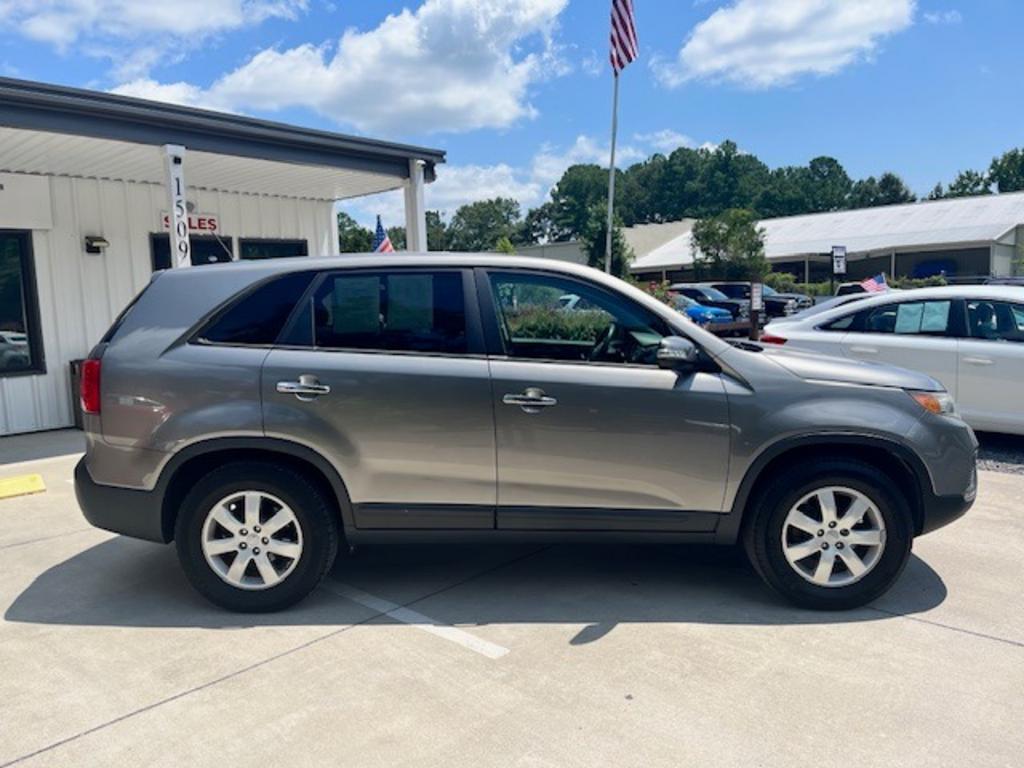 2013 Kia Sorento - $9,995