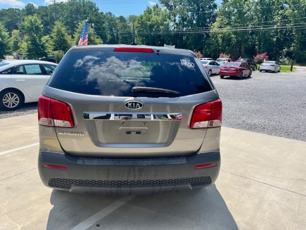 2013 Kia Sorento - $9,995