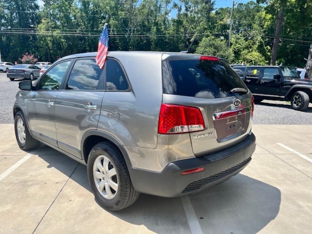 2013 Kia Sorento - $9,995