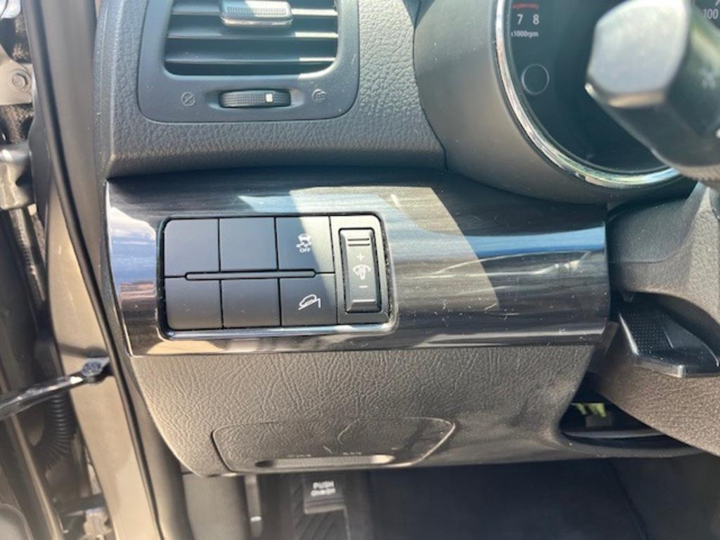 2013 Kia Sorento - $9,995