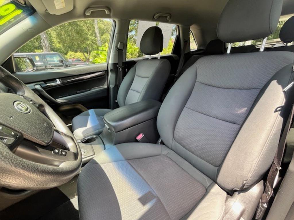 2013 Kia Sorento - $9,995