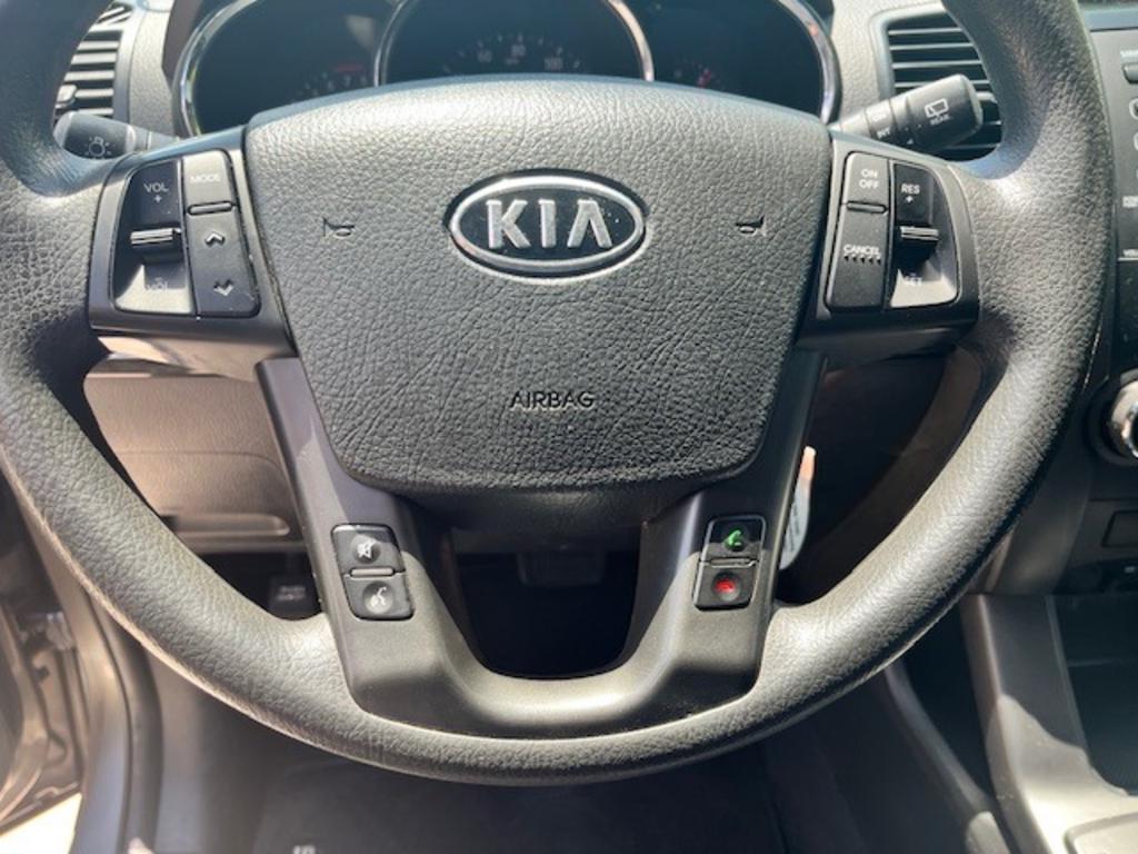 2013 Kia Sorento - $9,995