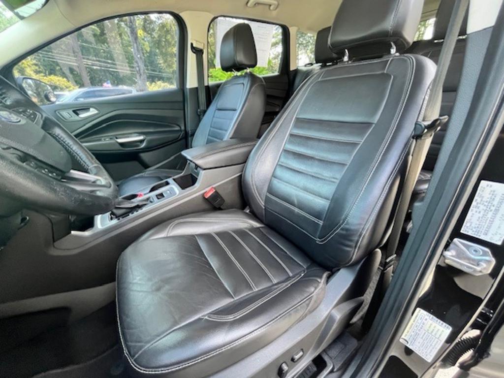 2017 Ford Escape - $11,995