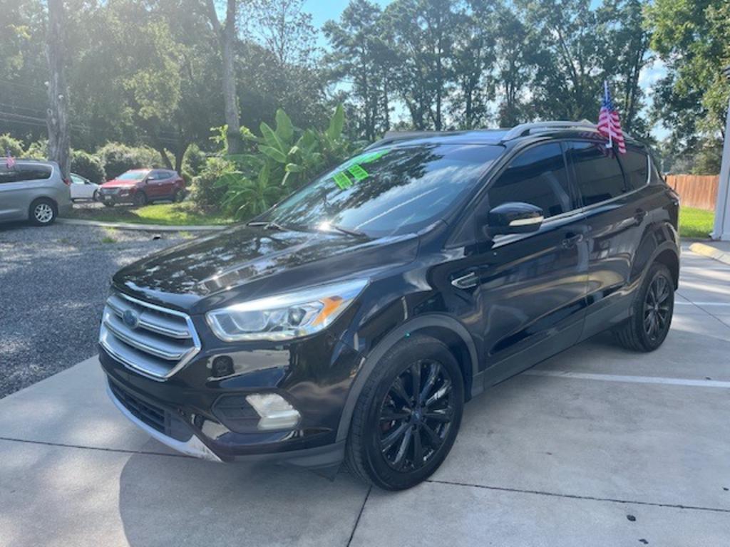 2017 Ford Escape - $11,995