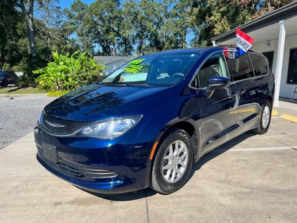 2017 Chrysler Pacifica - $10,995
