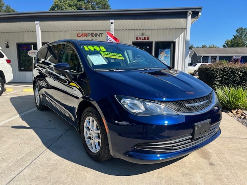 2017 Chrysler Pacifica - $10,995