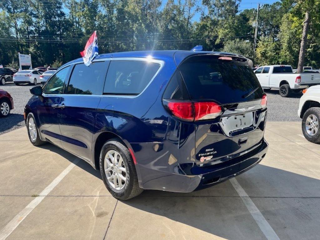 2017 Chrysler Pacifica - $10,995