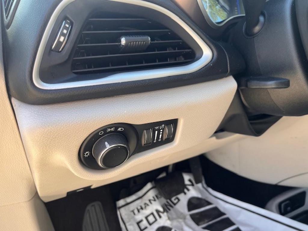 2017 Chrysler Pacifica - $10,995