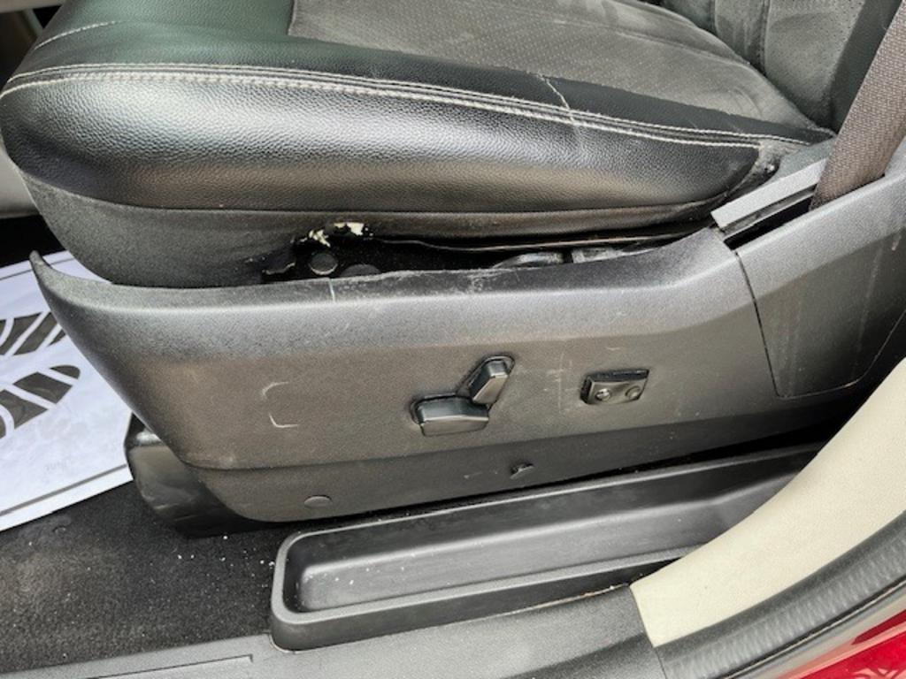 2019 Dodge Grand Caravan - $9,995