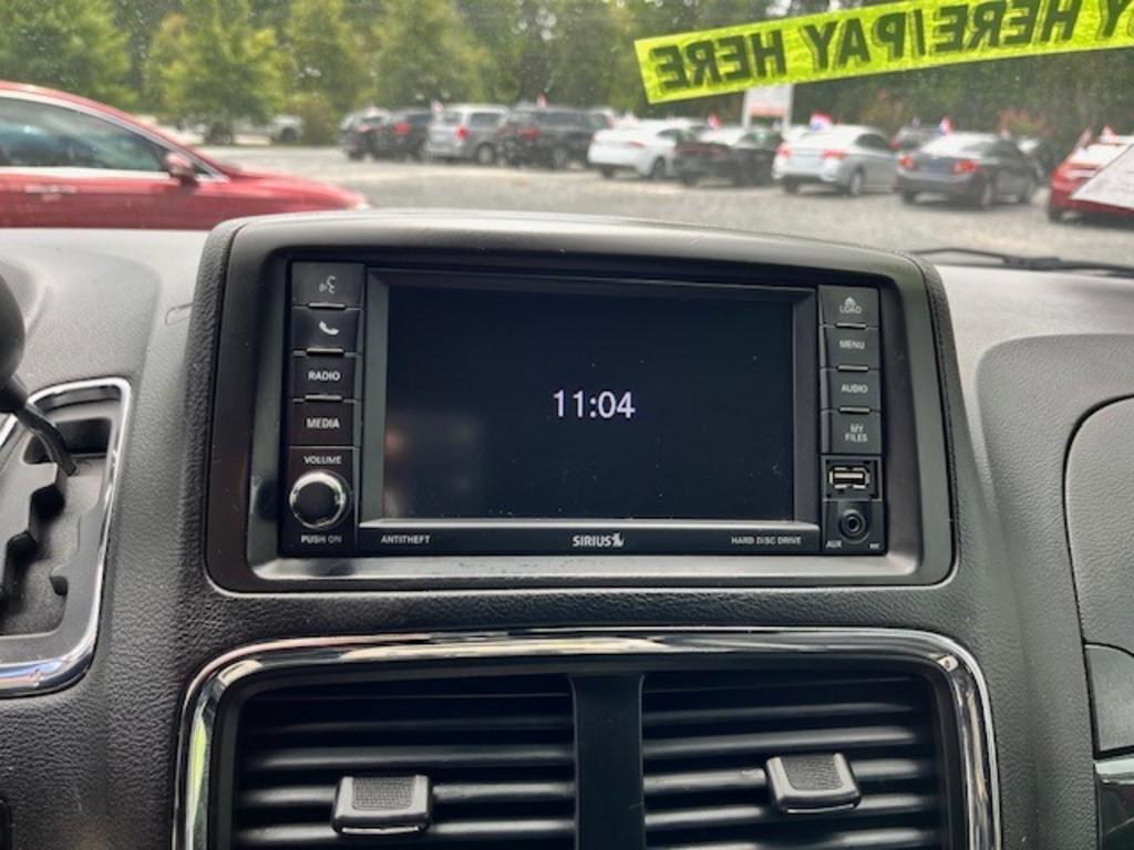 2019 Dodge Grand Caravan - $9,995