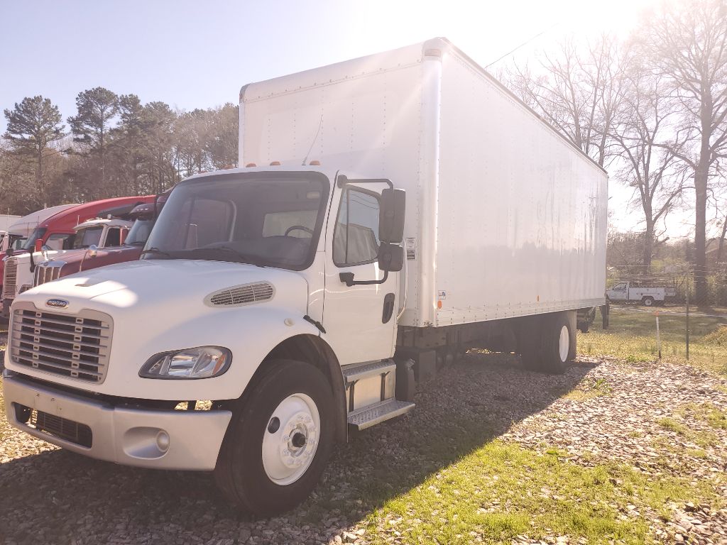 2016 Freightliner M2 106  photo