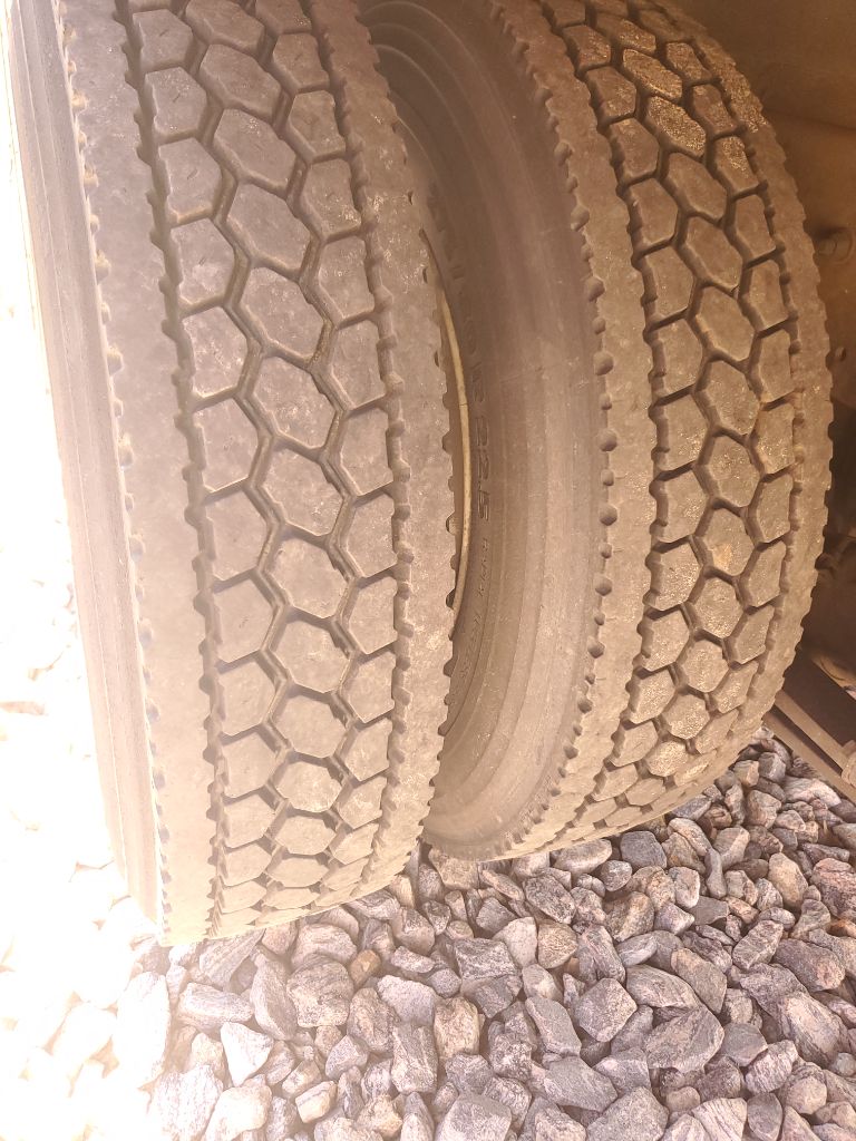 2016 Freightliner M2 106  photo