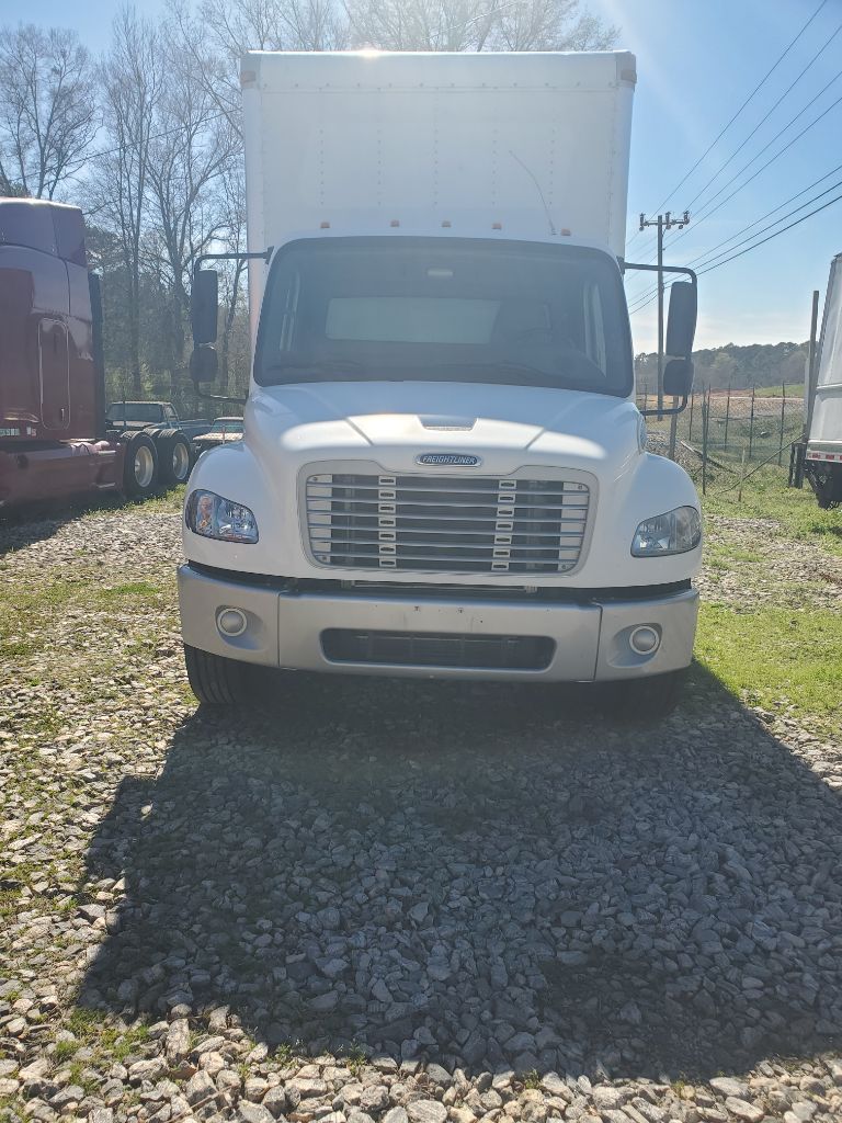 2016 Freightliner M2 106  photo