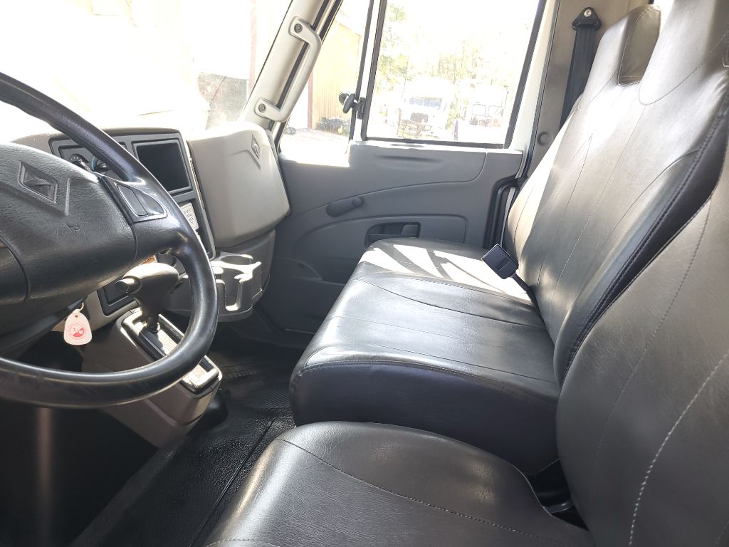 2018 International 4300  photo