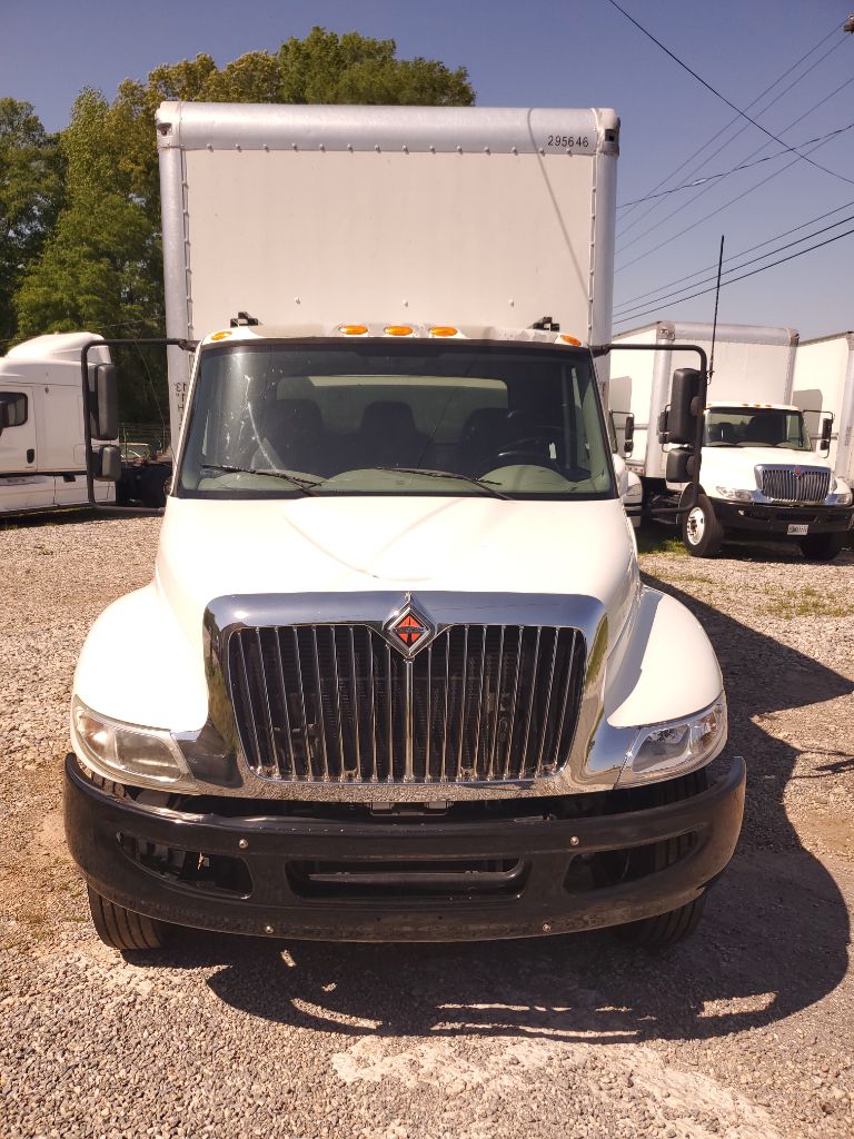 2018 International 4300  photo