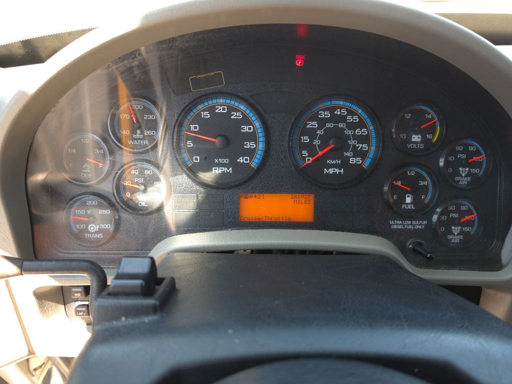 2018 INTERNATIONAL 4300
