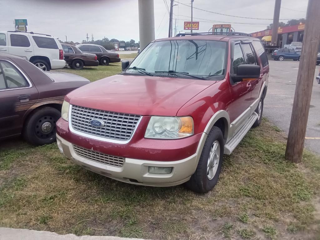 The 2006 Ford Expedition Eddie Bauer photos