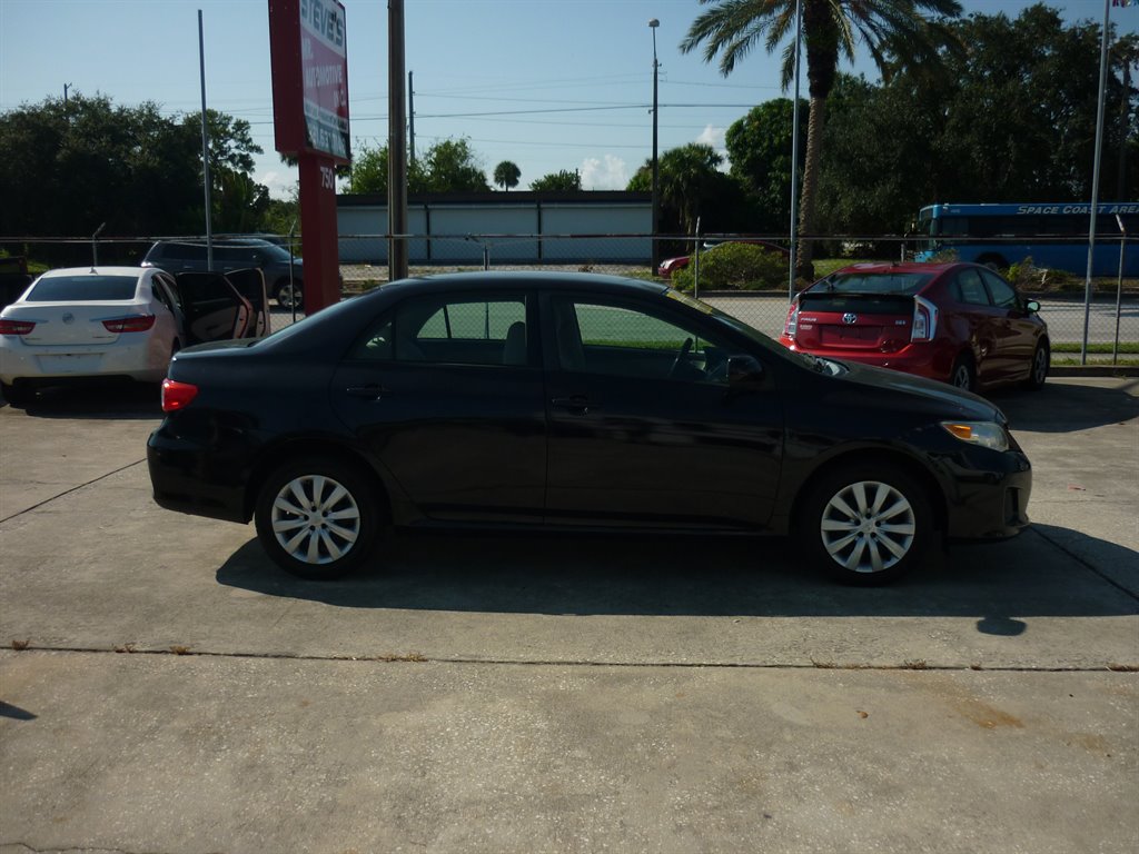2012 Toyota Corolla L photo