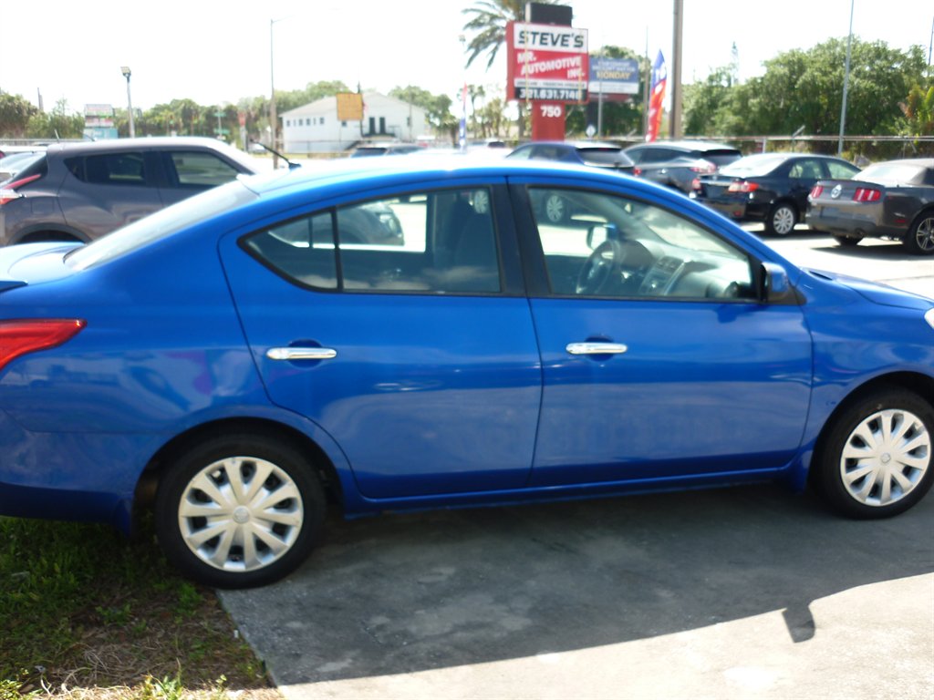 2014 Nissan Versa - $7,599
