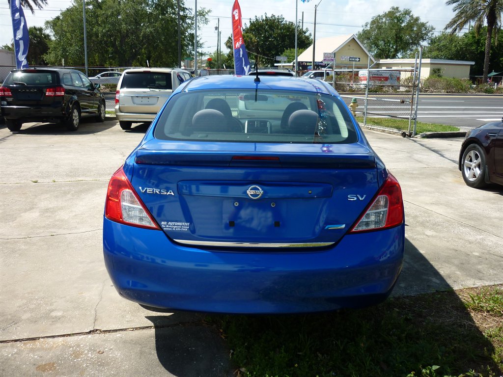 2014 Nissan Versa - $7,599