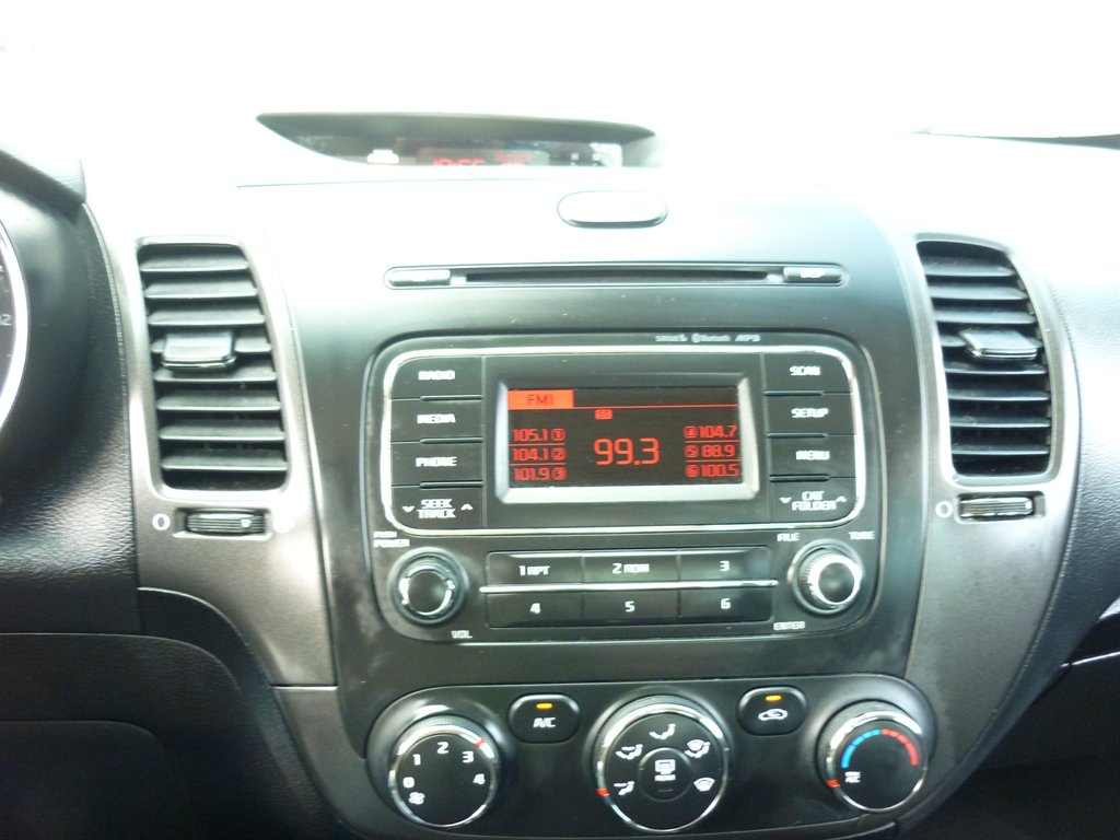 2015 Kia Forte LX photo