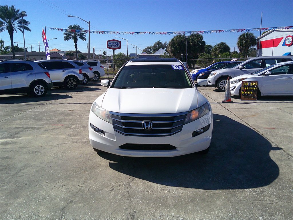 2012 Honda Crosstour - $10,999
