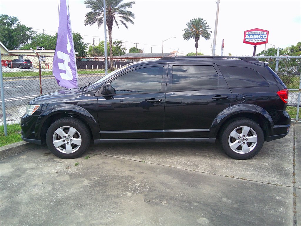 2012 Dodge Journey - $7,999