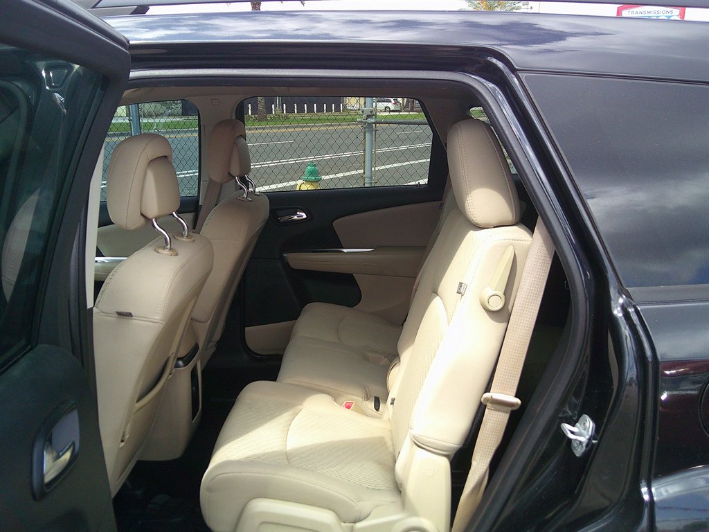 2012 Dodge Journey - $7,999