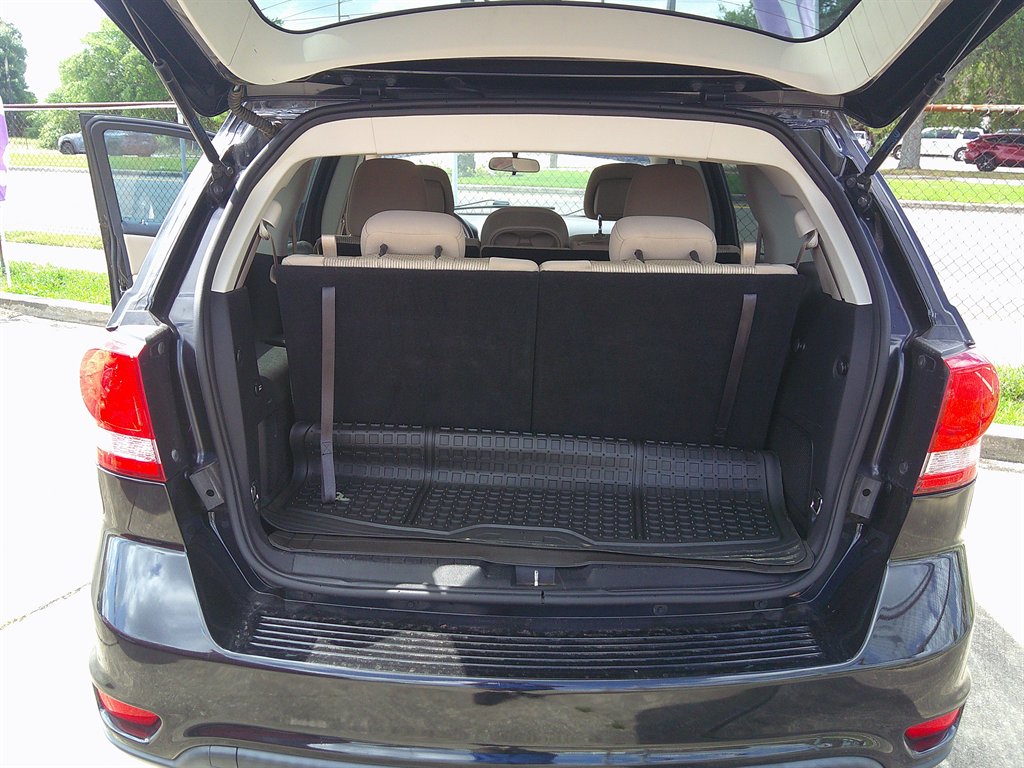 2012 Dodge Journey - $7,999