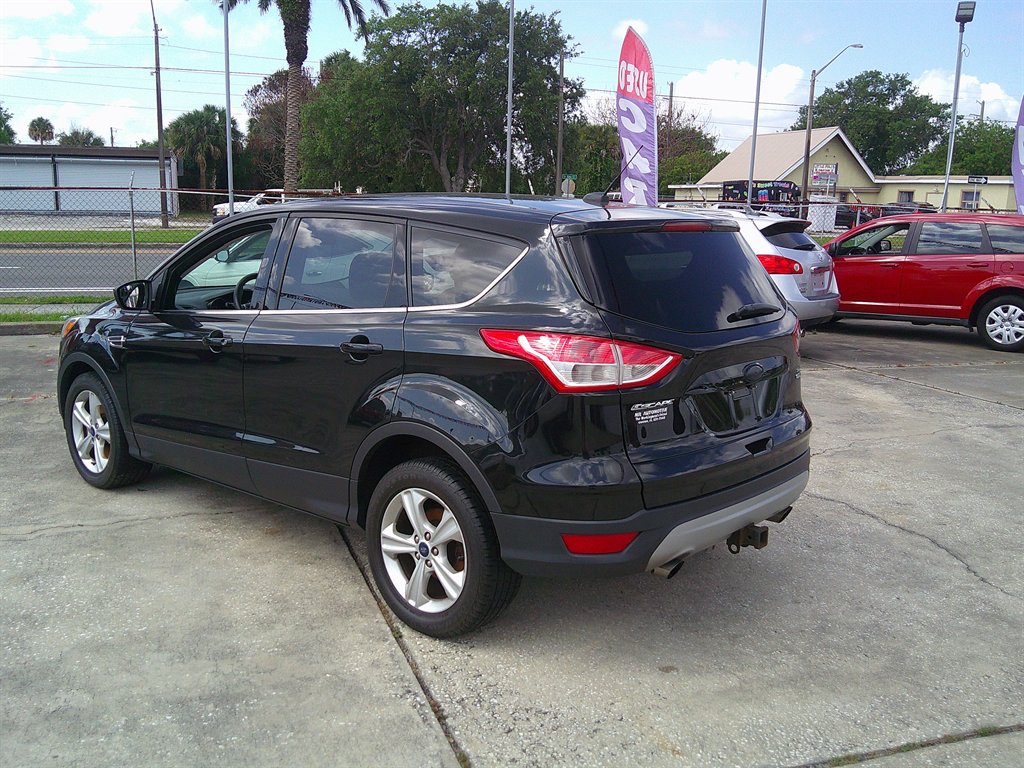 2014 Ford Escape - $8,999