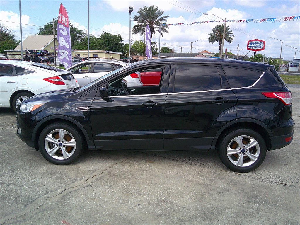 2014 Ford Escape - $8,999