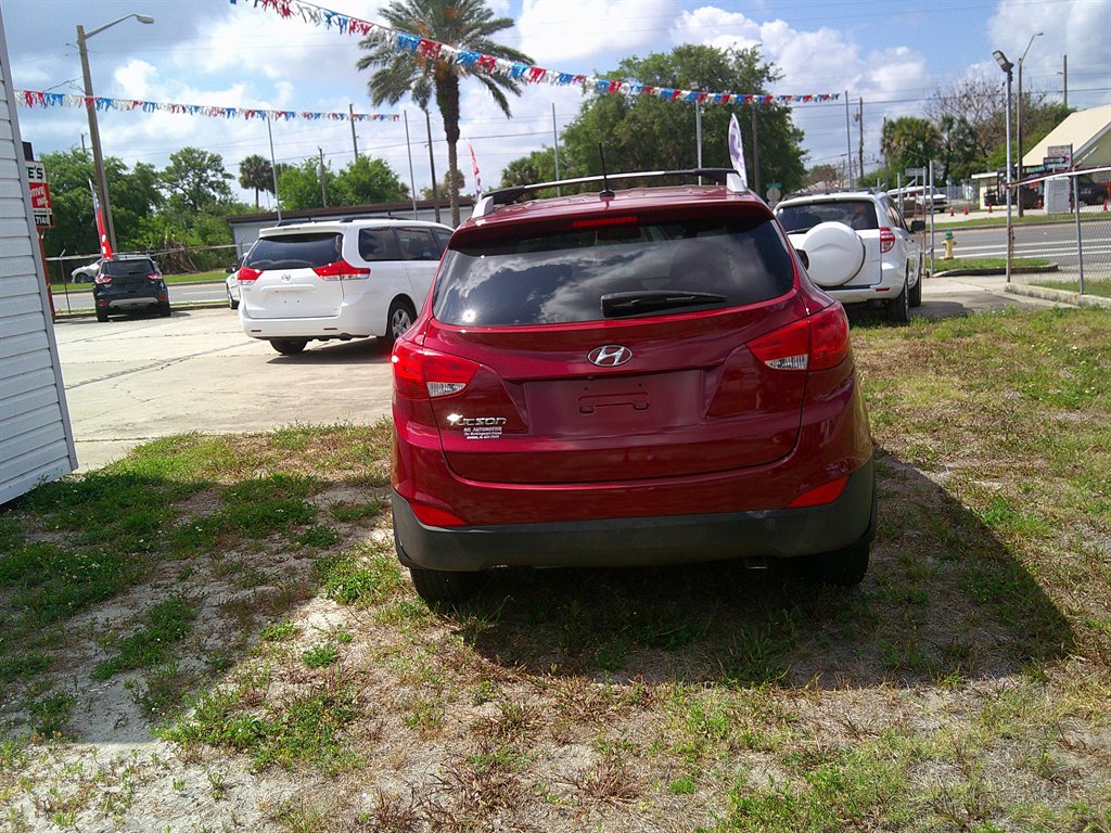 2015 Hyundai Tucson - $8,599
