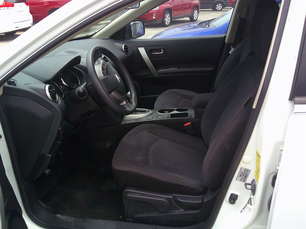 2015 Nissan Rogue - $7,999