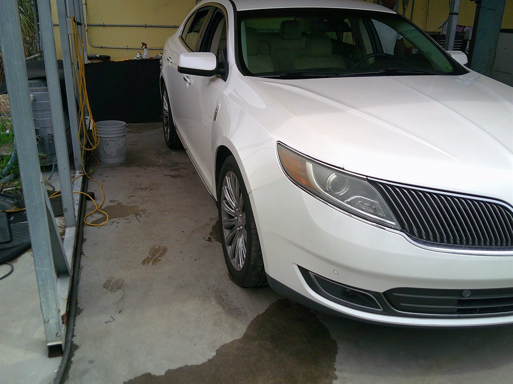 2014 Lincoln MKS - $9,999