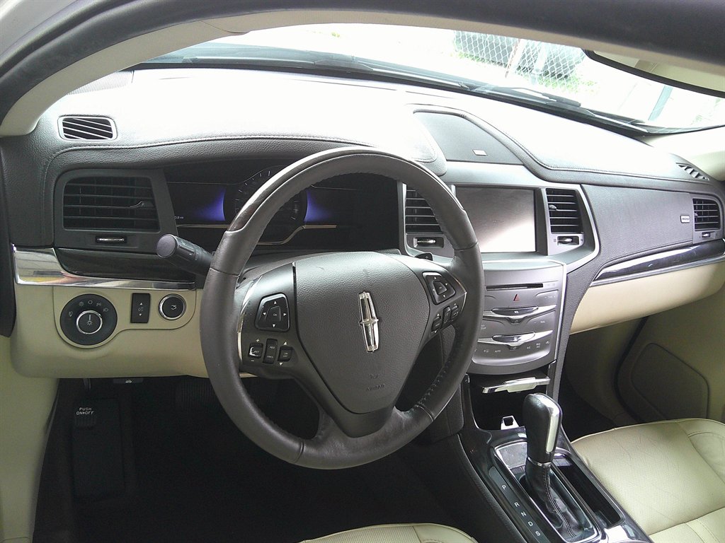 2014 Lincoln MKS - $9,999