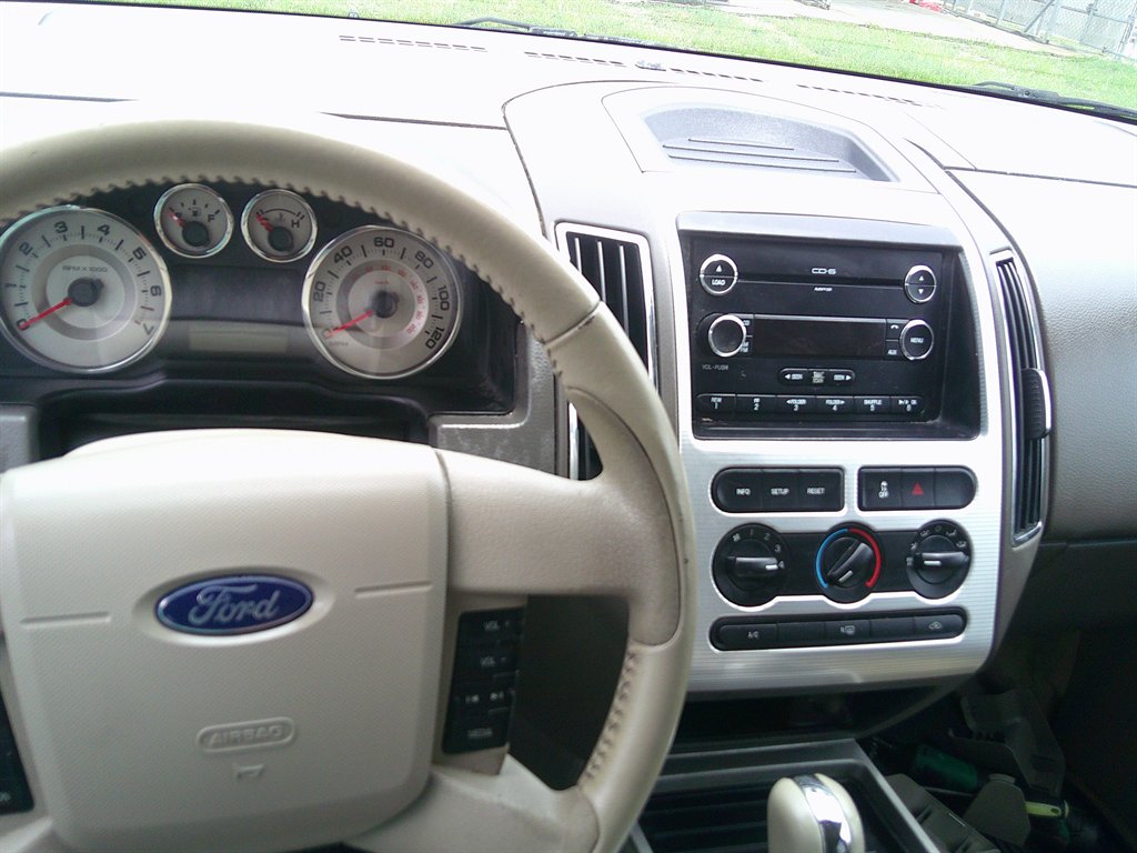 2010 Ford Edge - $5,699