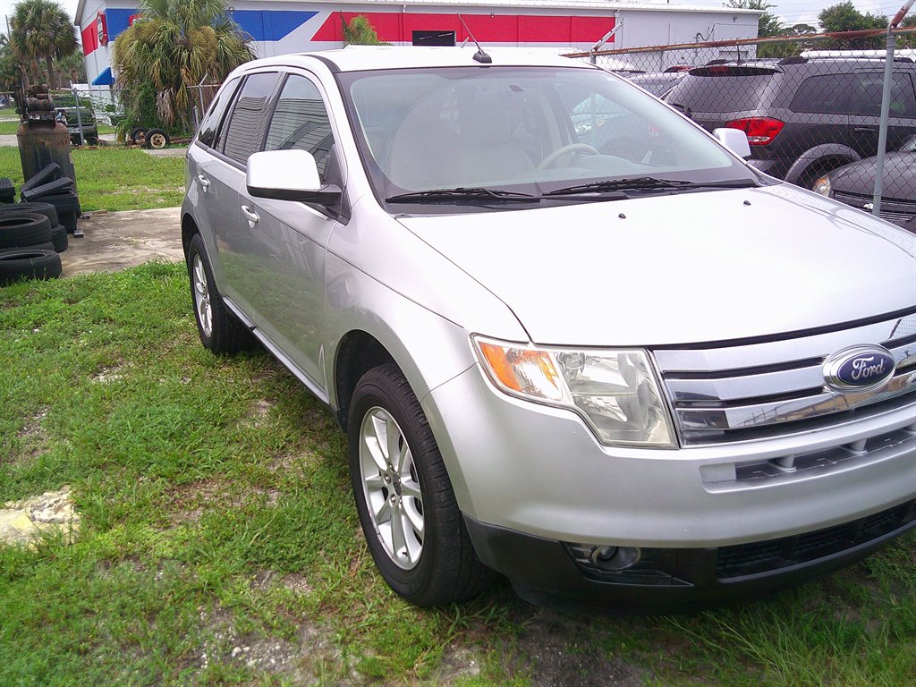 2010 Ford Edge - $5,699