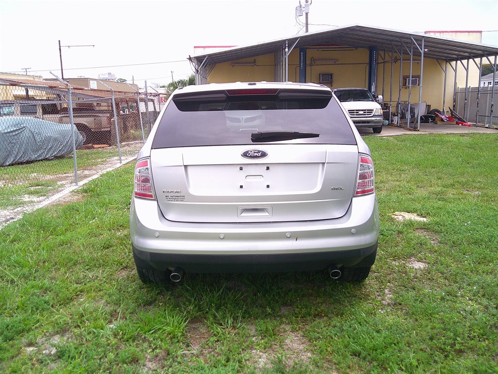 2010 Ford Edge - $5,699