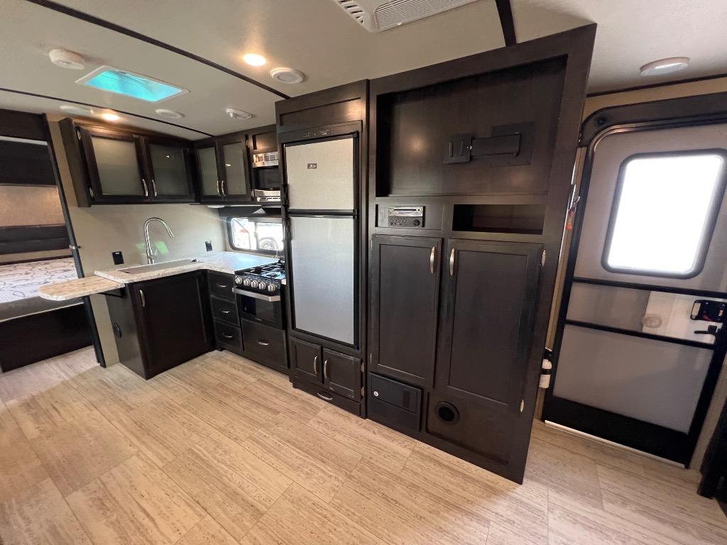 2018 Grand Design Imagine - $16,900