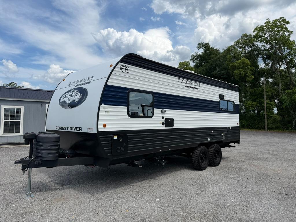 2025 Forest River Cherokee 18rr - $22,900