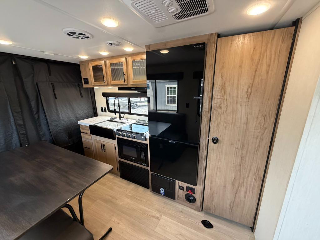 2025 Forest River Cherokee 18rr - $22,900