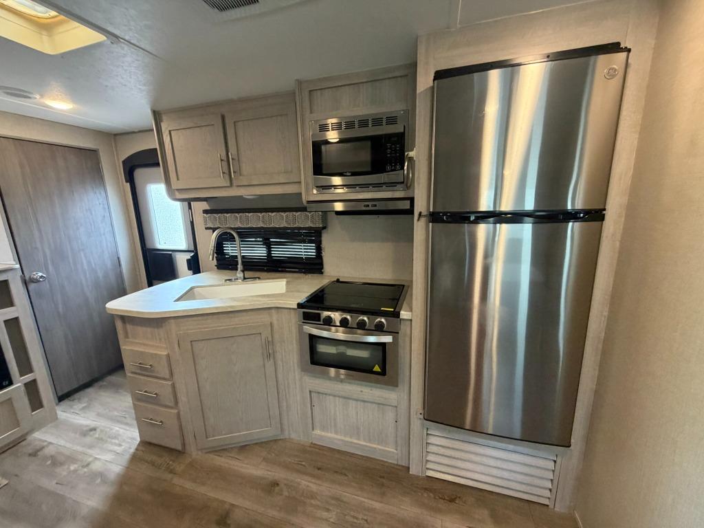 2022 Forest River Catalina - $24,900