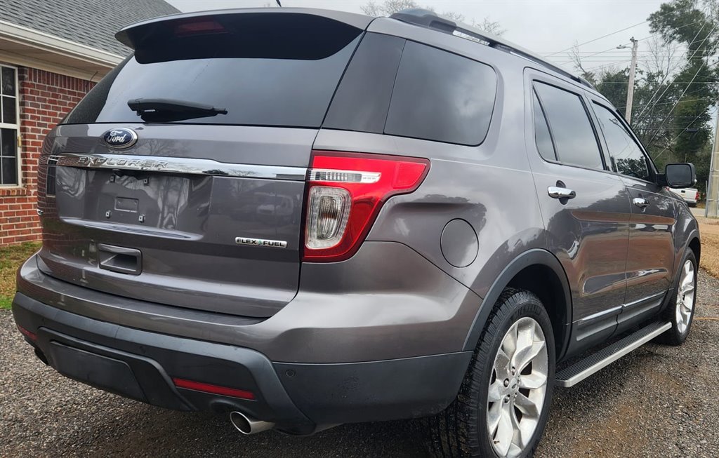 2013 Ford Explorer XLT photo