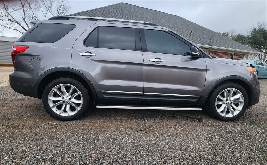 2013 Ford Explorer XLT photo